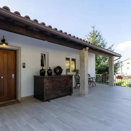 Casa Avo Chiquinha Montalegre